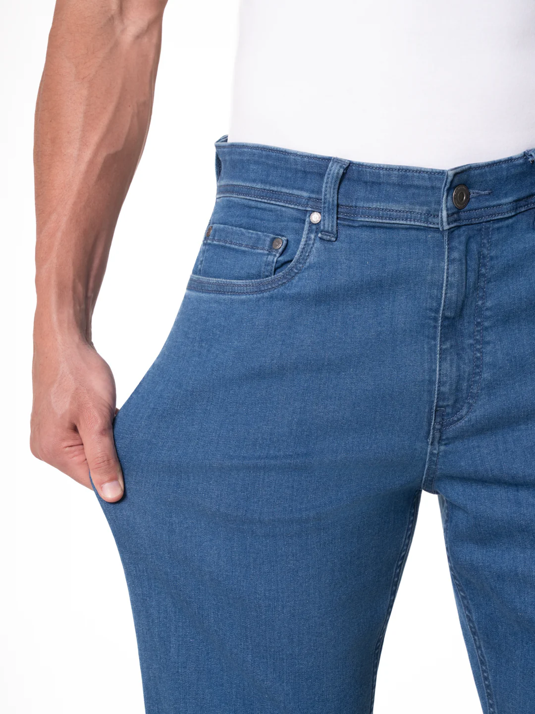 Aero Blue Relaxed Fit Jeans - Image 4