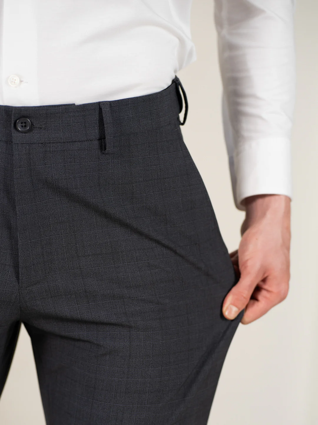 Analyst Grey Checks Relaxed Fit Stretch Formal Pants - Image 3