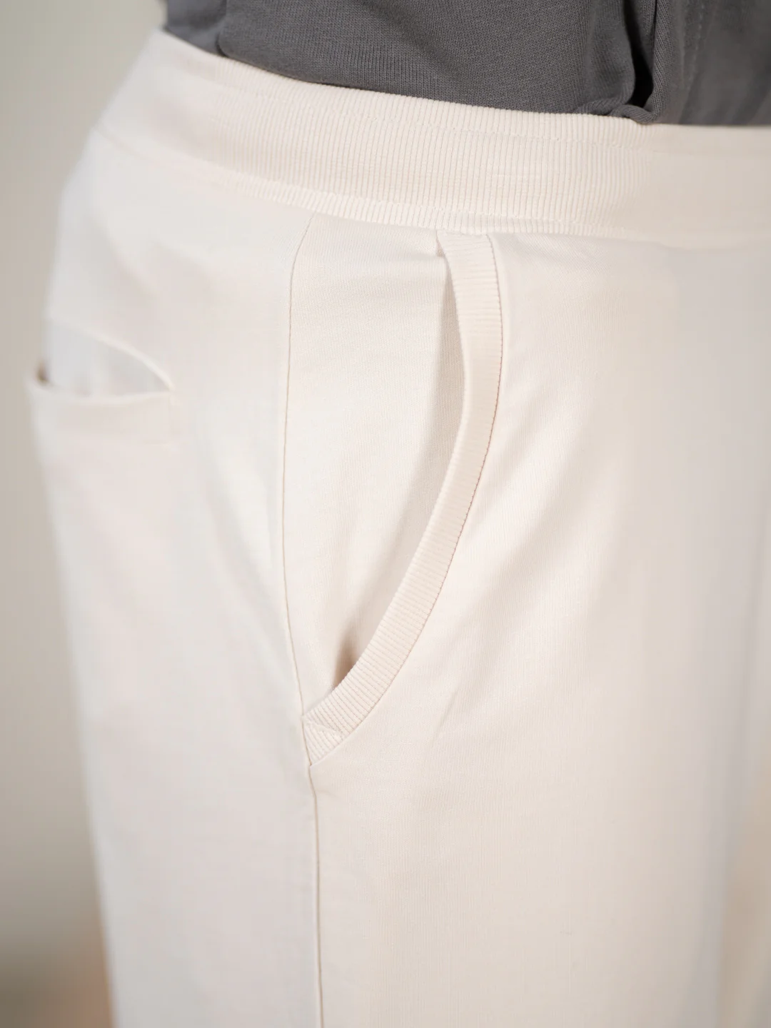 Atlas Cream Cotton Sweatpants - Image 9