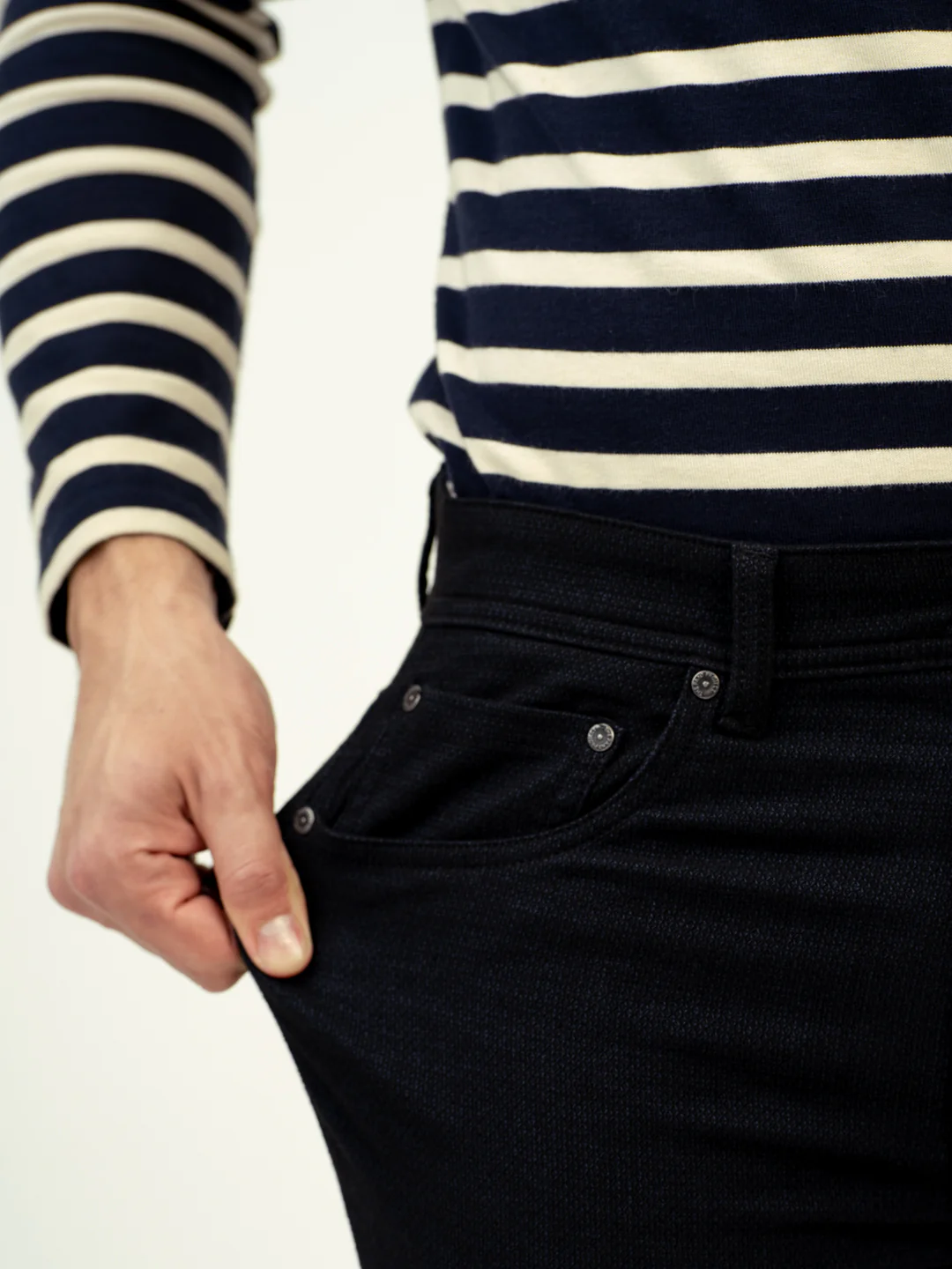 Back and Black Slim Fit Jeanos - Image 4