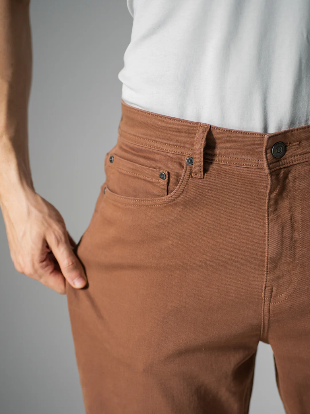 Bark Brown Relaxed Fit Jeans - Image 4