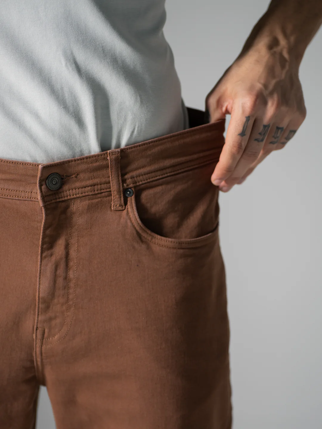 Bark Brown Relaxed Fit Jeans - Image 5