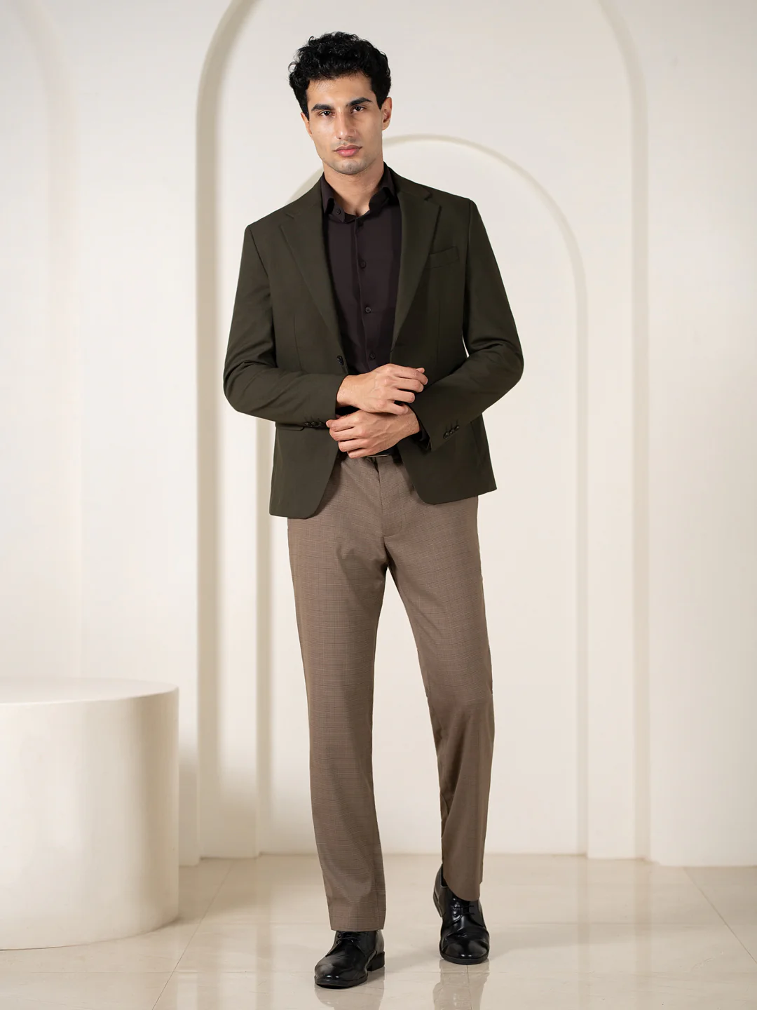 Beagle Khaki Houndstooth Relaxed Fit Stretch Formal Pants - Image 2