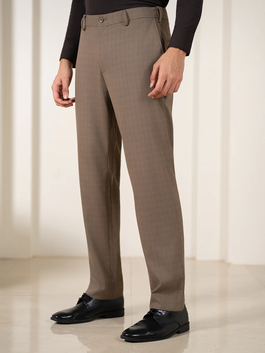 Beagle Khaki Houndstooth Relaxed Fit Stretch Formal Pants - Image 7
