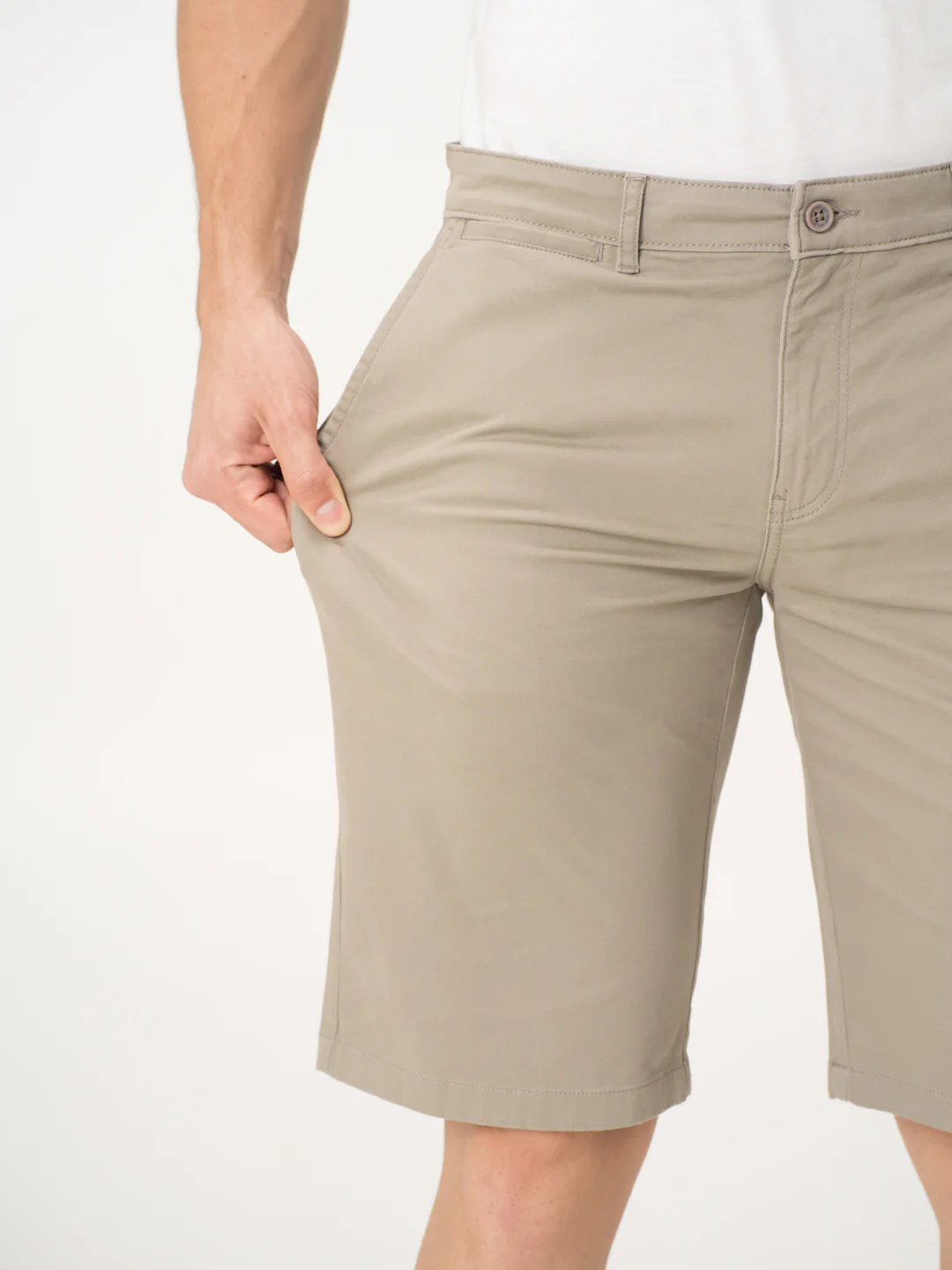 Klimt Khaki Stretch Chino Shorts - Image 3