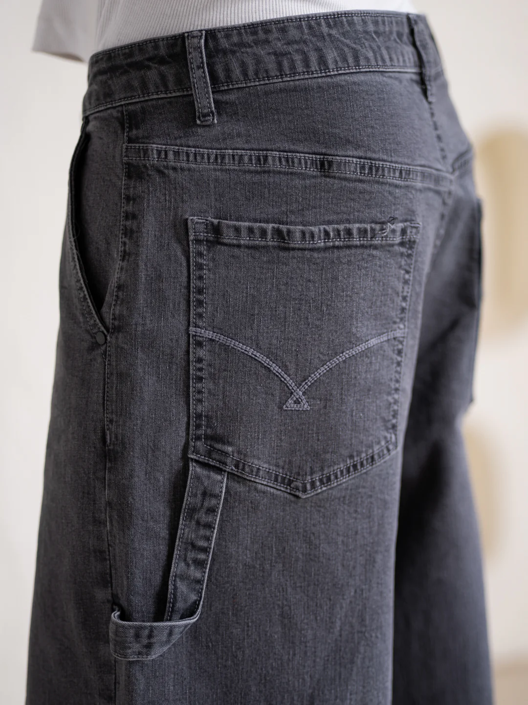 Leadstone Grey Baggy Fit Jeans - Image 4