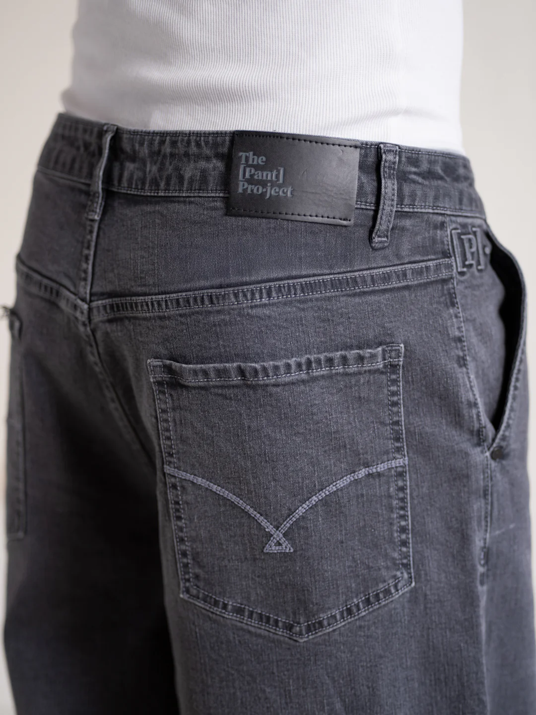 Leadstone Grey Baggy Fit Jeans - Image 5