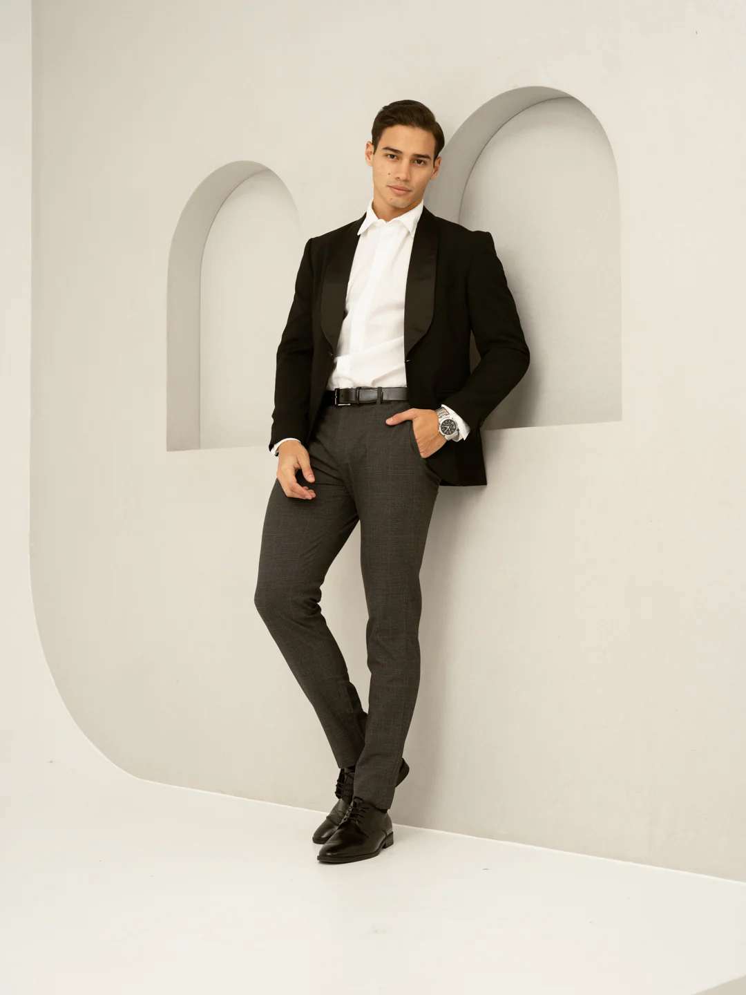 Magnetic Grey Checks Formal Pants - Image 4