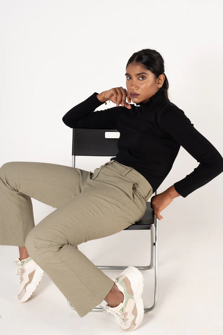 Mint Green Checks Women Pants - Image 4