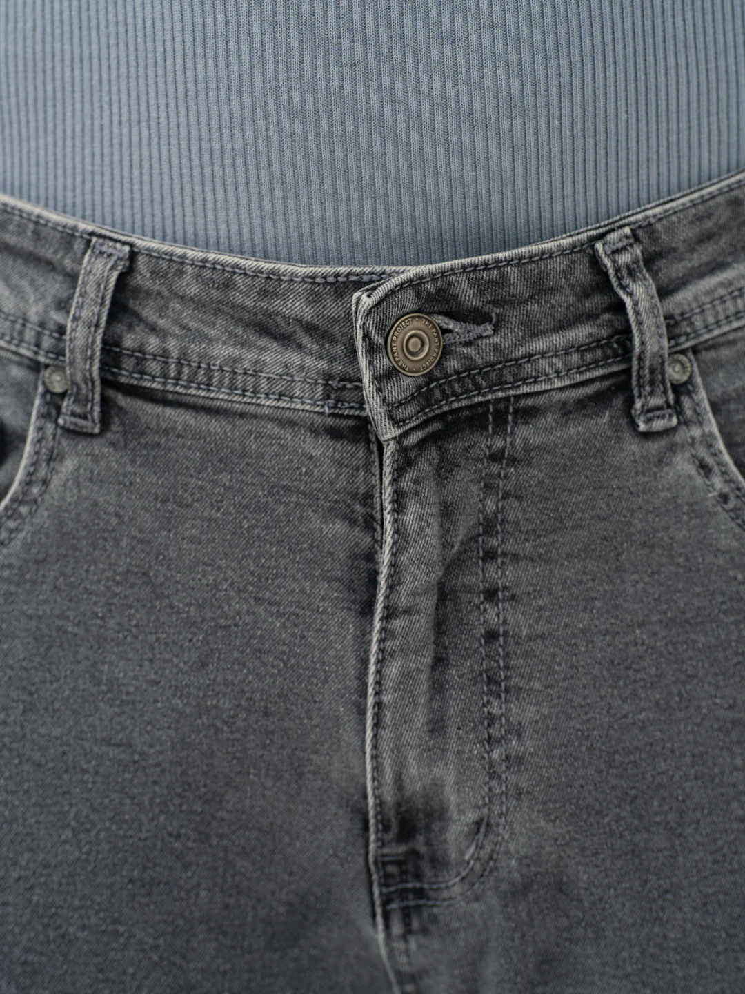 Refined Grey Relaxed Fit Jeans - Image 11