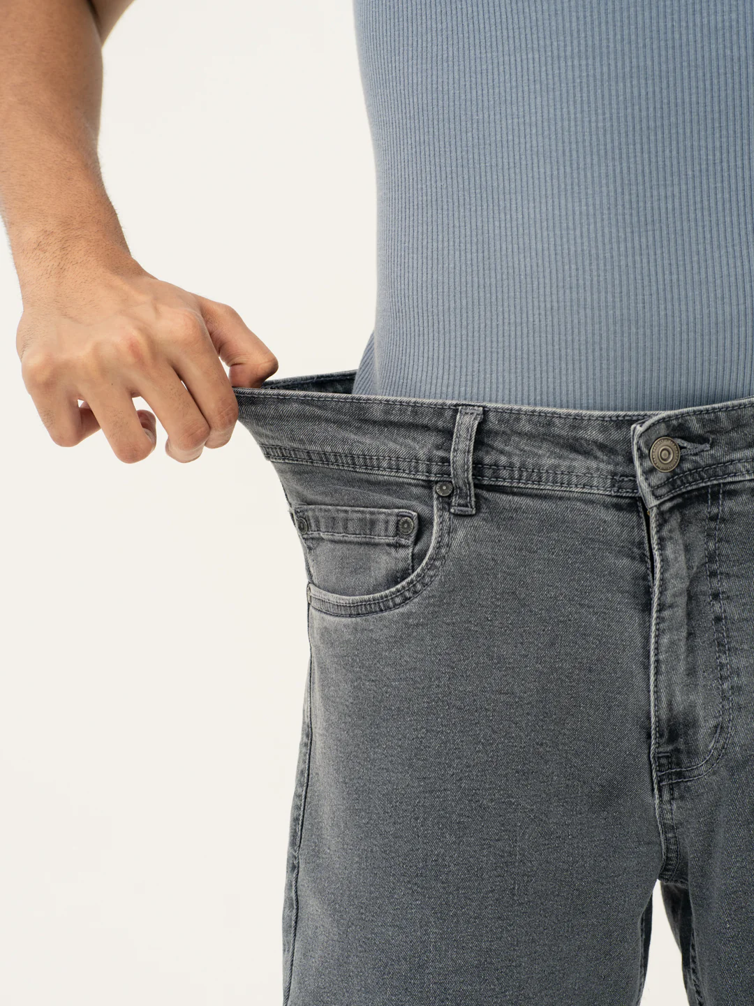 Refined Grey Relaxed Fit Jeans - Image 5