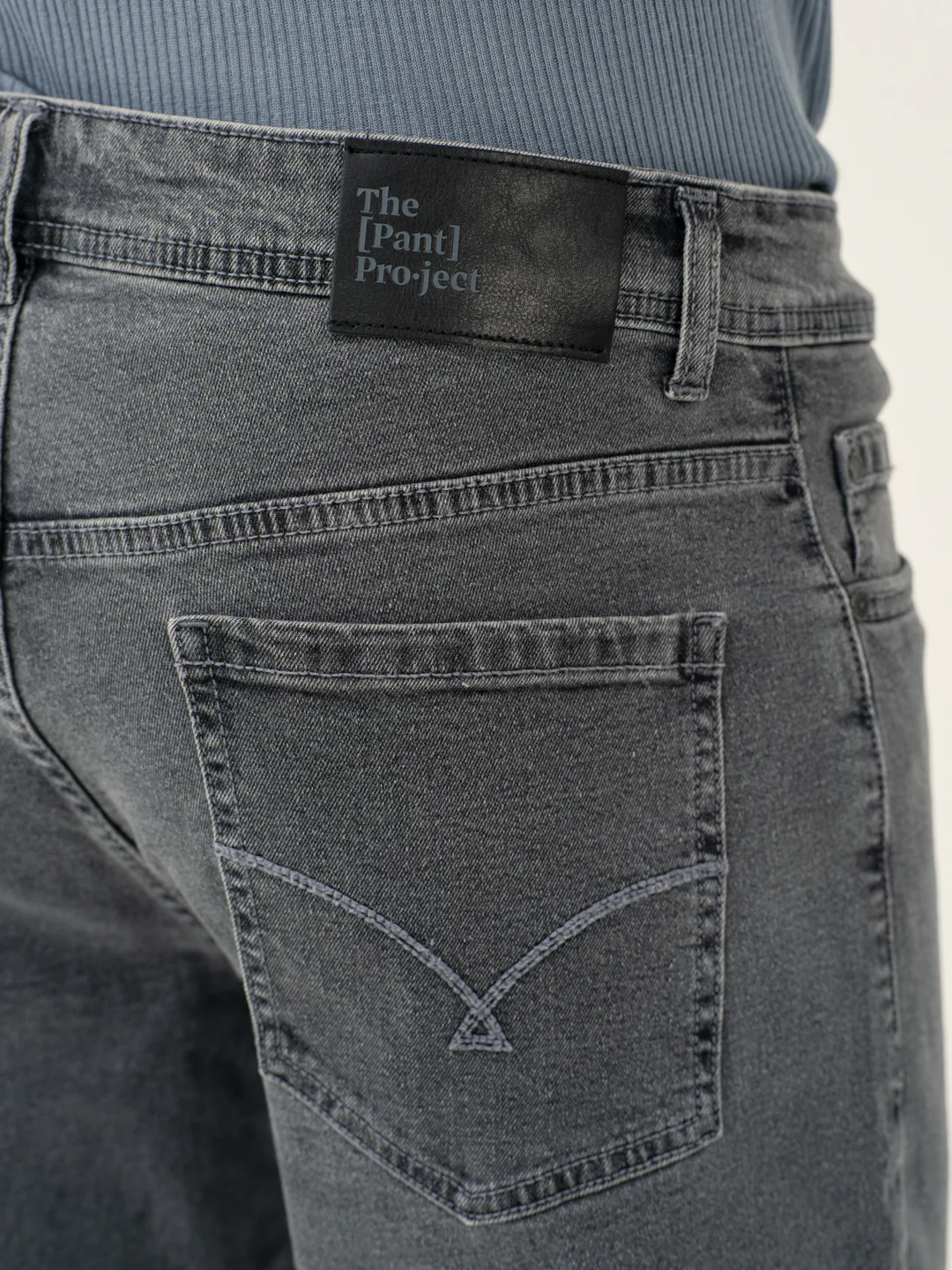 Refined Grey Relaxed Fit Jeans - Image 7