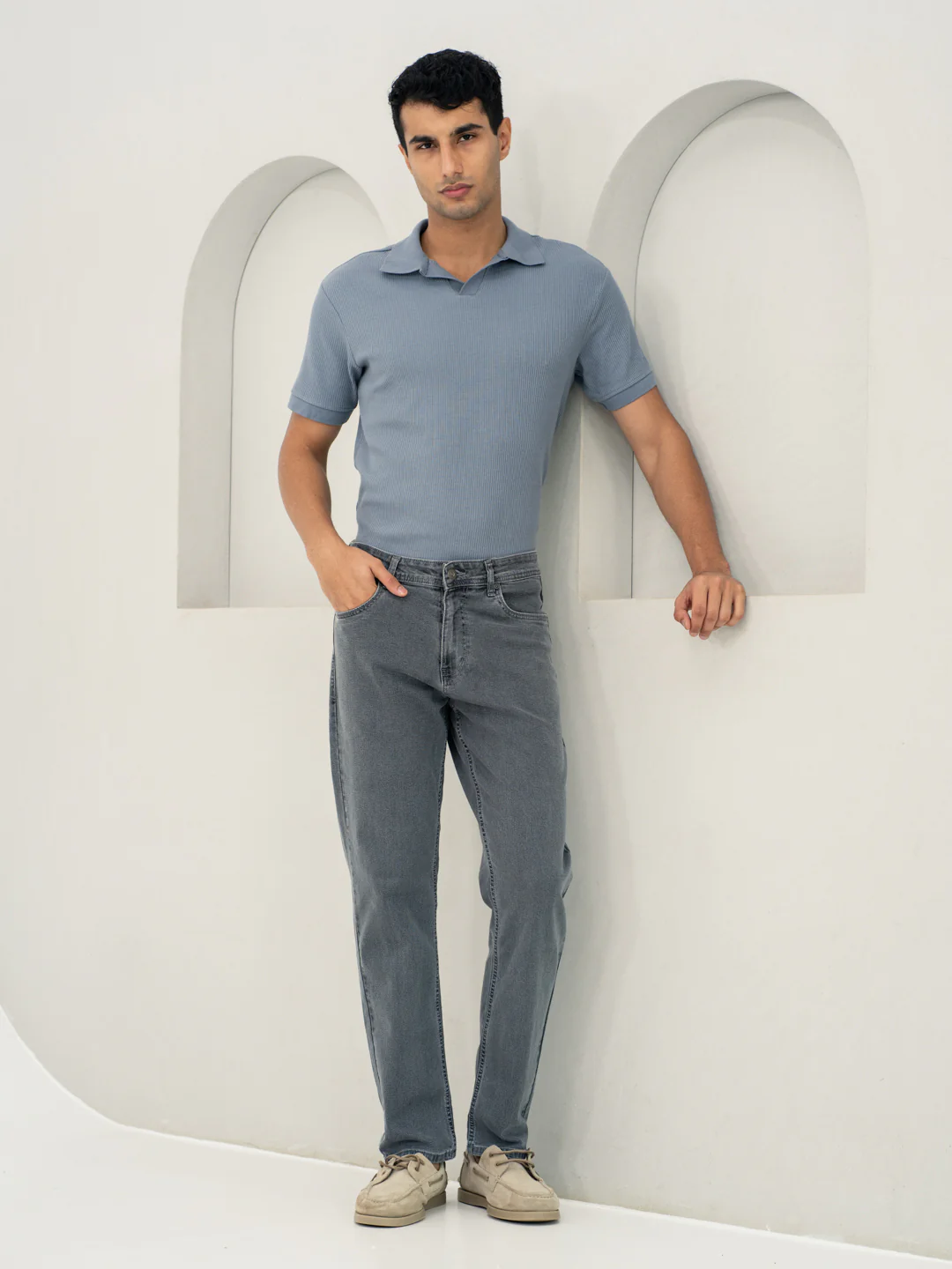 Refined Grey Relaxed Fit Jeans - Image 8
