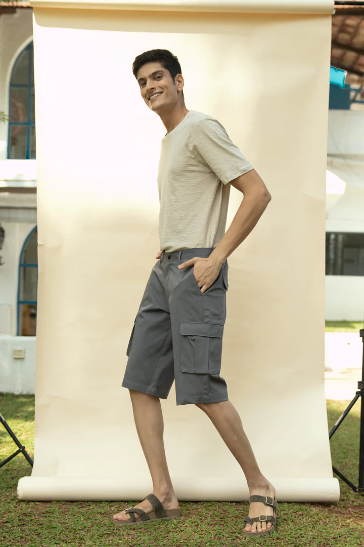 Spanish Grey Stretch Cargo Shorts - Image 3