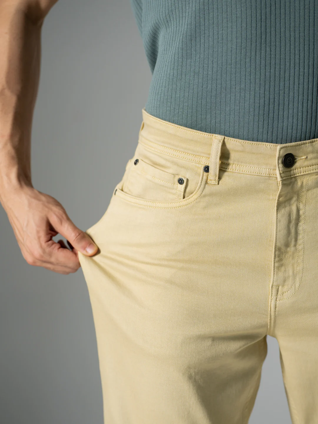 Sunbeam Beige Relaxed Fit Jeans - Image 4