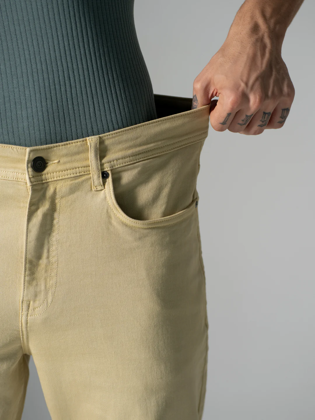 Sunbeam Beige Relaxed Fit Jeans - Image 5
