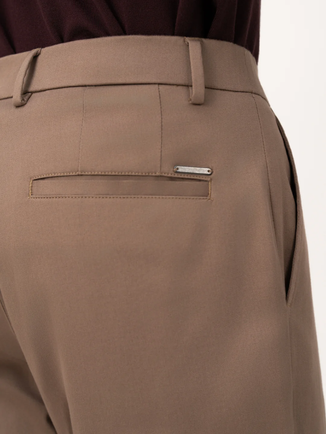 Terranova Khaki Relaxed Fit Stretch Chinos for Men - Image 10